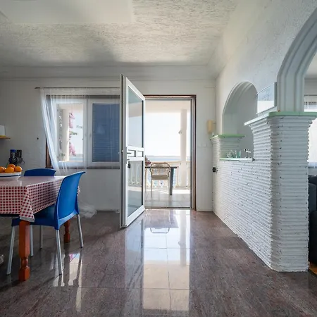 Villa Seven - Beachfront By The Sea, Velebit, Nature Starigrad Paklenica
