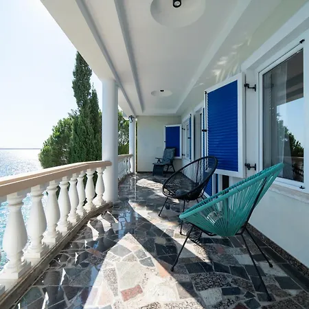 Seven - Beachfront By The Sea, Velebit, Nature Villa Starigrad Paklenica