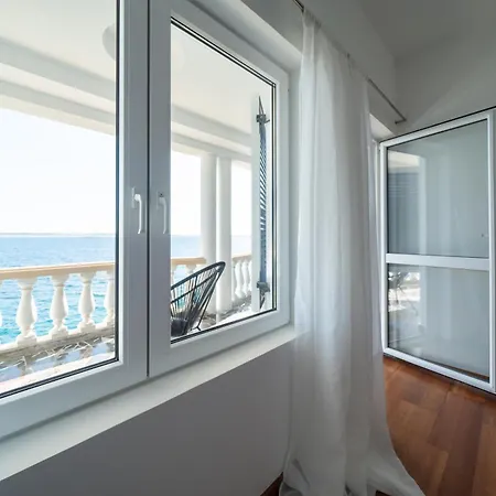 Willa Seven - Beachfront By The Sea, Velebit, Nature Starigrad Paklenica